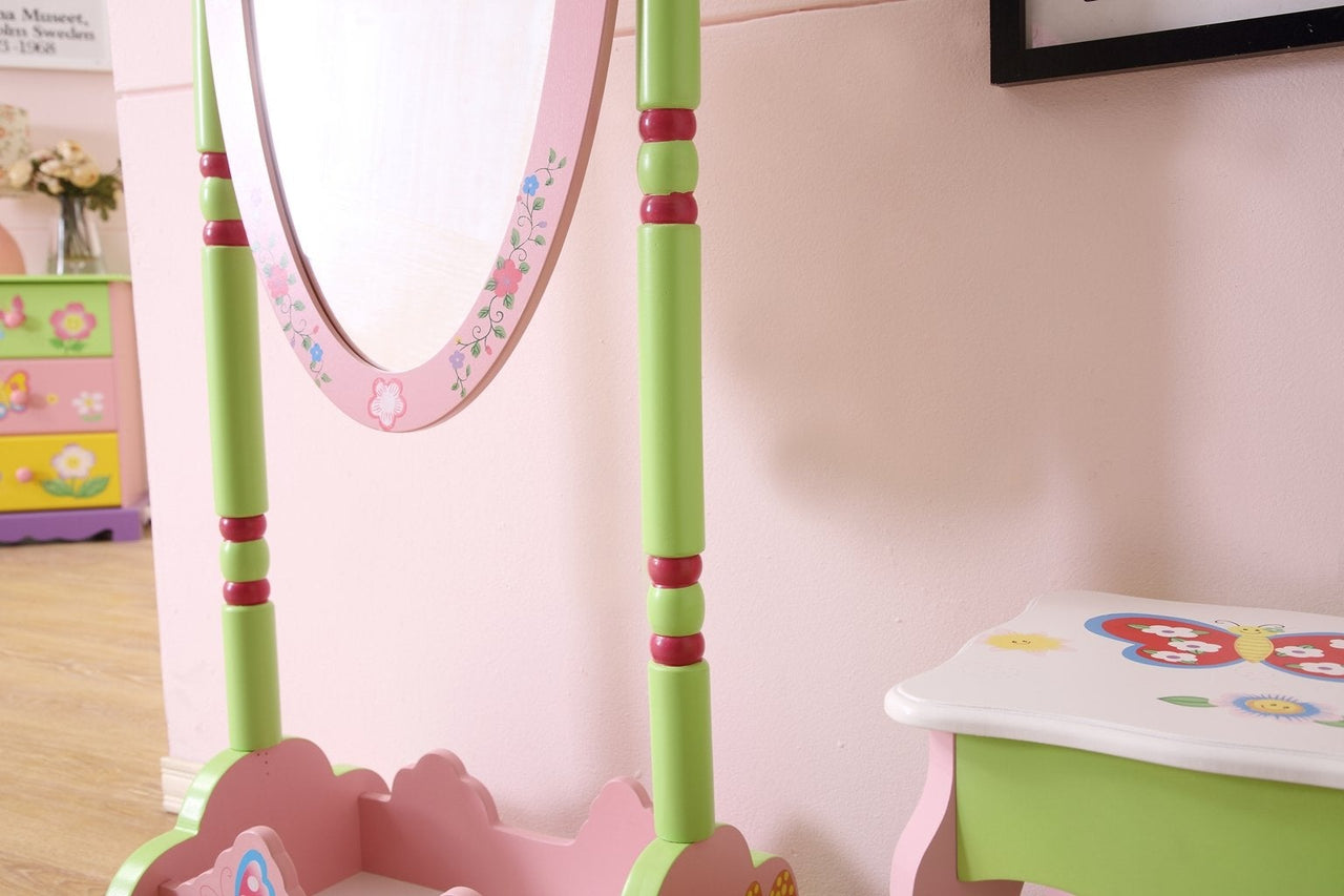 Kid's standing mirror